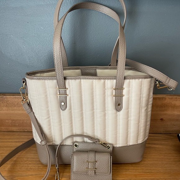 Martha Stewart Handbags - Martha Stewart Shoulder asking Bag Purse Cream Wallet